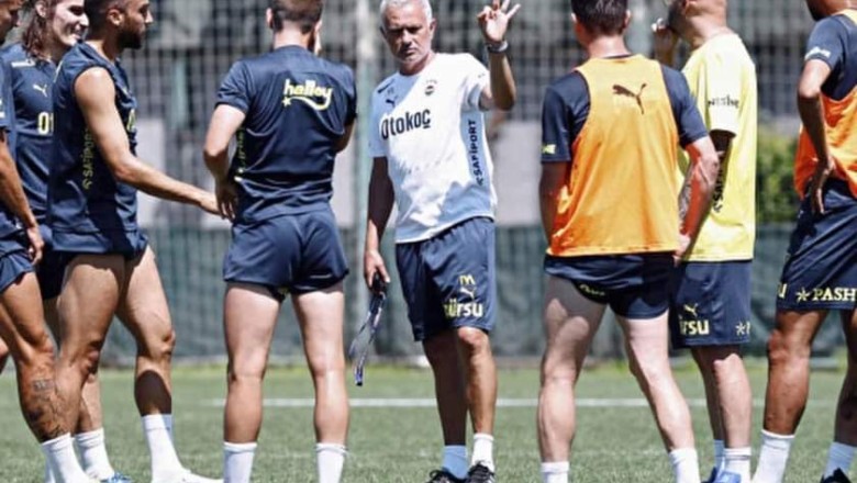 Son Dakika! Mourinho maça saatler kala kararını değiştirdi! 2 futbolcu yedeğe çekiliyor...